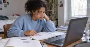 Stewdy ou Brainly : quelle aide pour comprendre ses devoirs ?